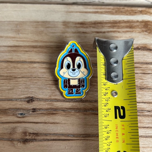 Vintage Disney Parks Chip-N-Dales Robot Collectors Pin from Hong Kong Di… - Picture 3 of 4